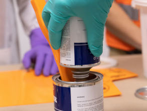 Mixing of Belzona products Mixing of Belzona products