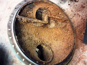 Pitting and bi-metallic corrosion on heat exchanger end covers Belzona 1391 (Ceramic HT) applied for excellent corrosion protection