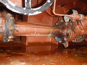 Leaking pipe Leaking pipe