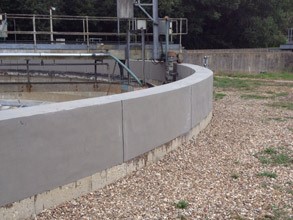 Entire tank wall repaired using Belzona 4000 Series products. Belzona 2000 Series products used to create expansion joints Entire tank wall repaired using Belzona 4000 Series products. Belzona 2000 Series products used to create expansion joints